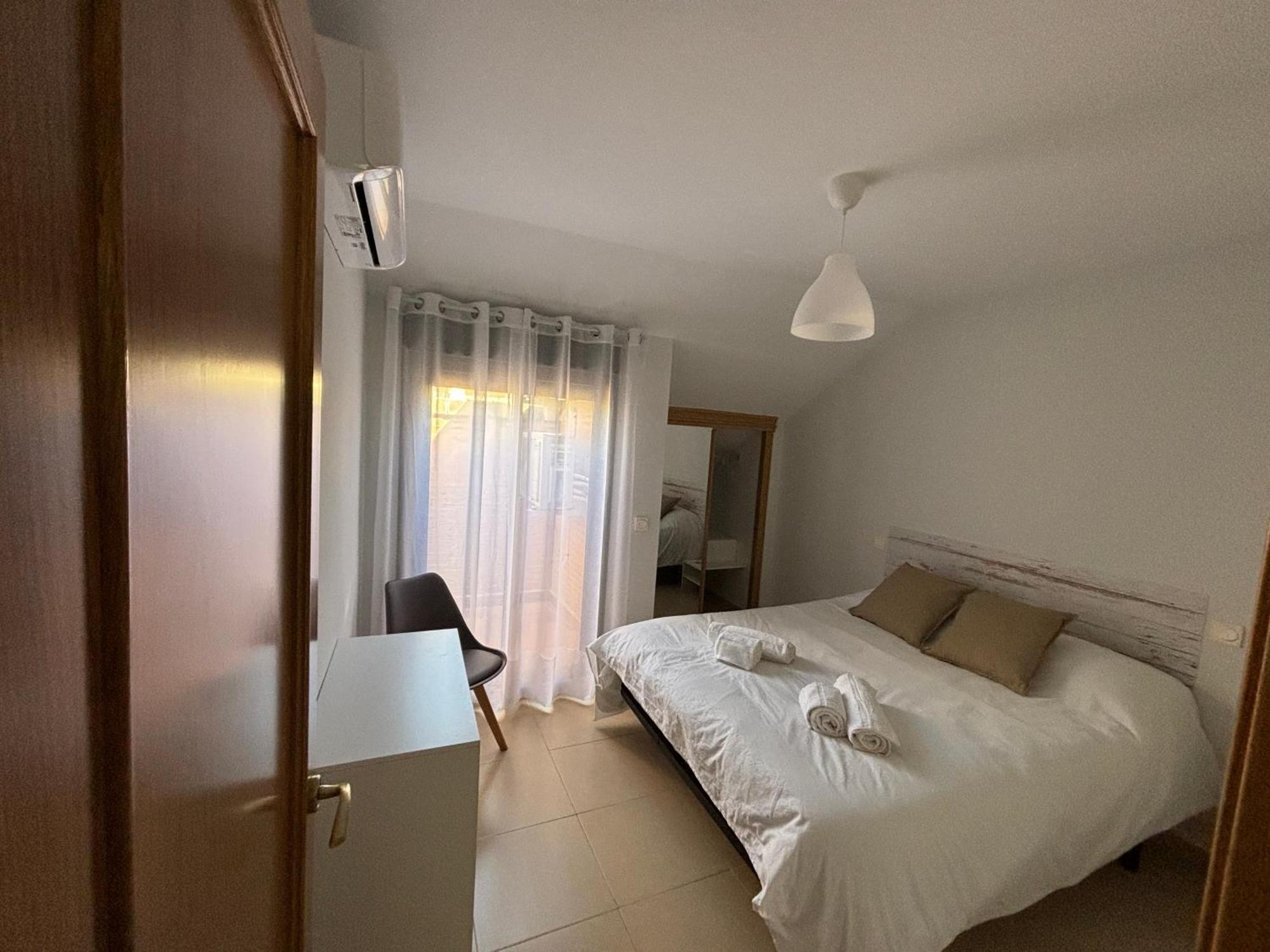 Duplex Entre Molinos Apartment กอนซูเอกรา ภายนอก รูปภาพ